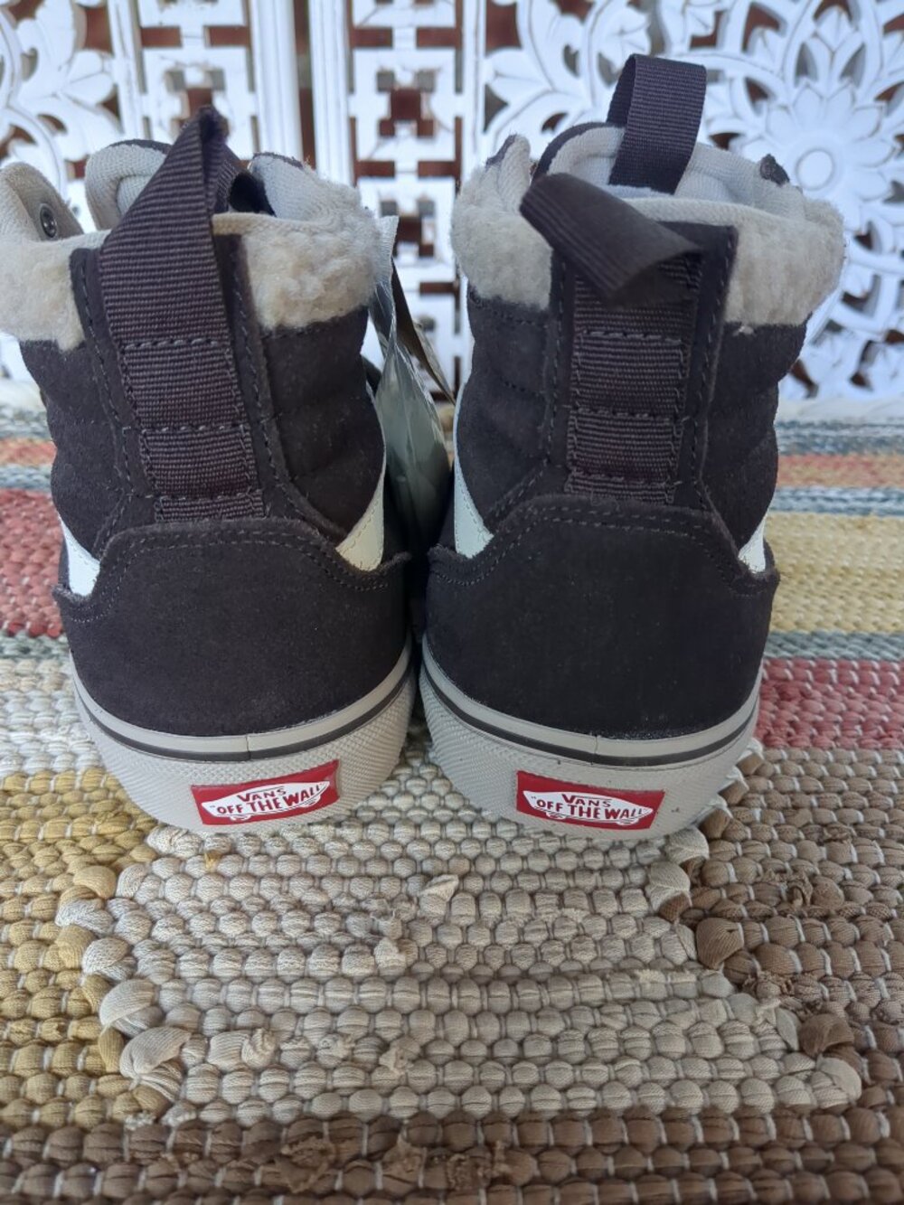 Size 10 👟👟👟 Women Vans Chocolate Suede High Top - Picture 13 of 16